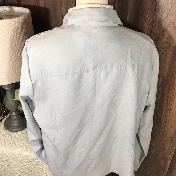 New York & Co button down light gray top Size XL NWT - Picture 4 of 7